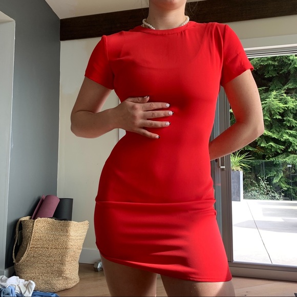 Red short sleeve dress - Adrienne Vittadini (US:2) - Picture 1 of 3